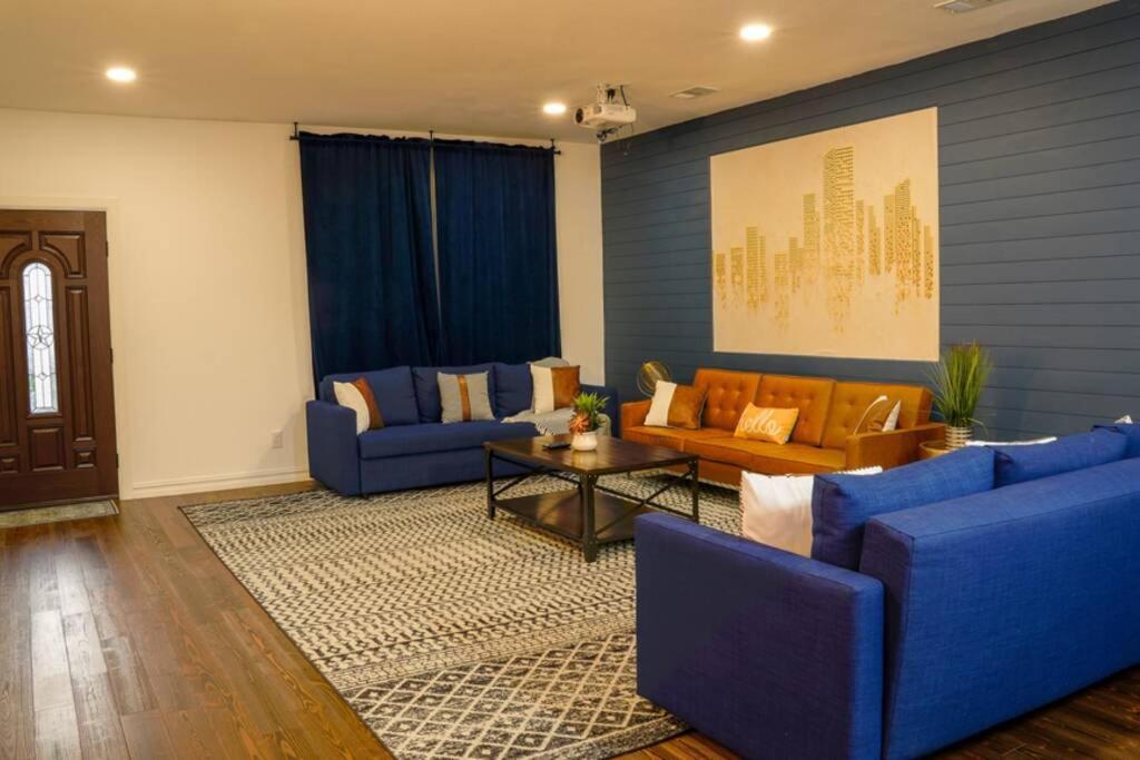 Dallas 4Br Large Yard W Hot Tub , Fire Pit And Basketball Hoop Buitenkant foto