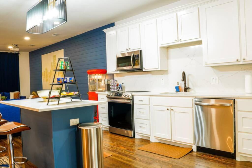 Dallas 4Br Large Yard W Hot Tub , Fire Pit And Basketball Hoop Buitenkant foto