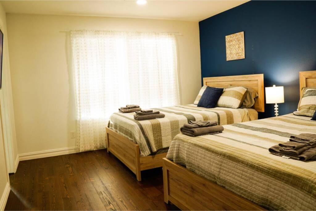 Dallas 4Br Large Yard W Hot Tub , Fire Pit And Basketball Hoop Buitenkant foto