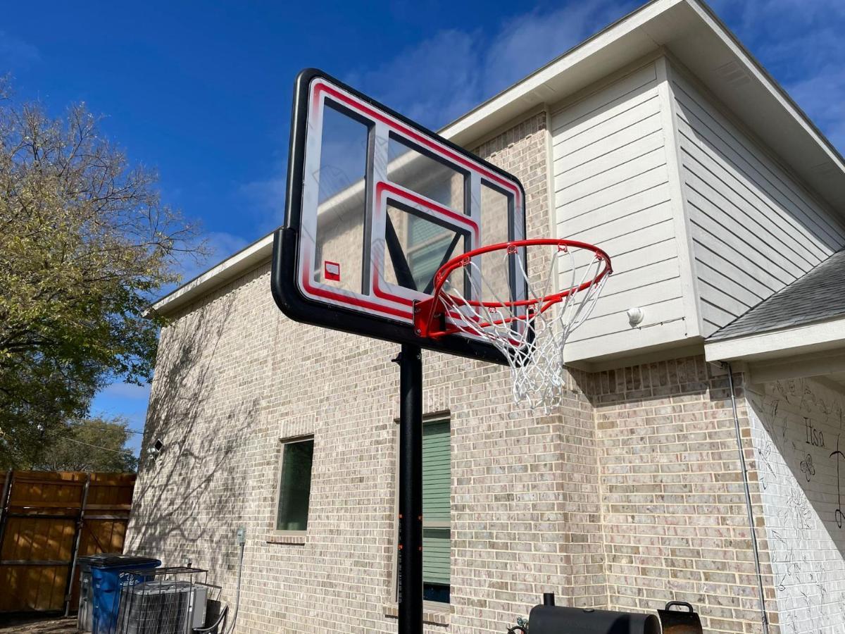 Dallas 4Br Large Yard W Hot Tub , Fire Pit And Basketball Hoop Buitenkant foto